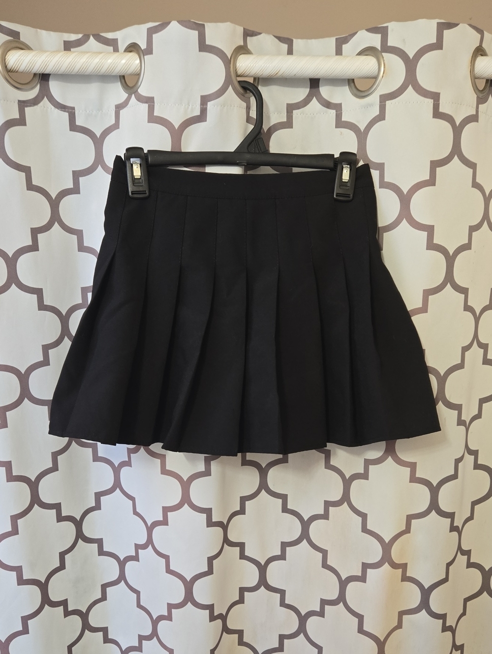 Black Pleated Mini Skirt - Classic Tennis Style